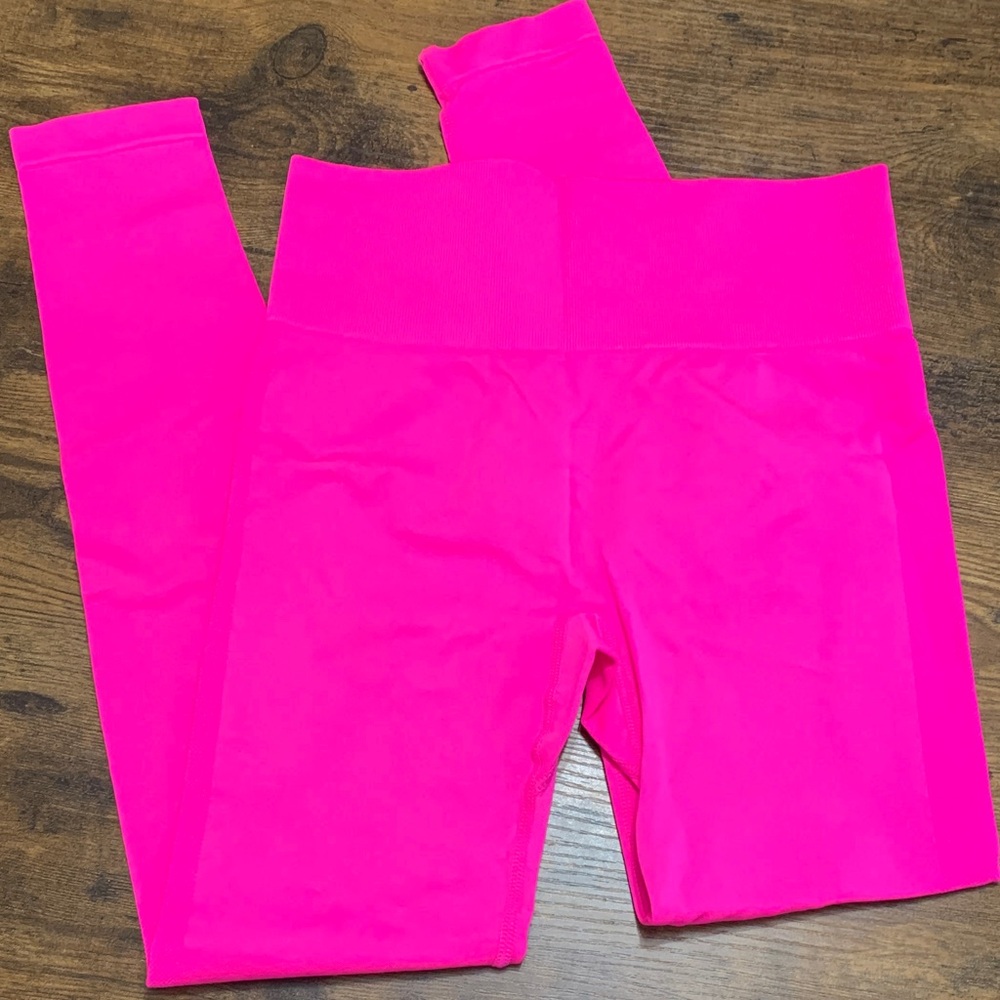 Women's Neon Pink High-Waisted booty Leggings NWOT